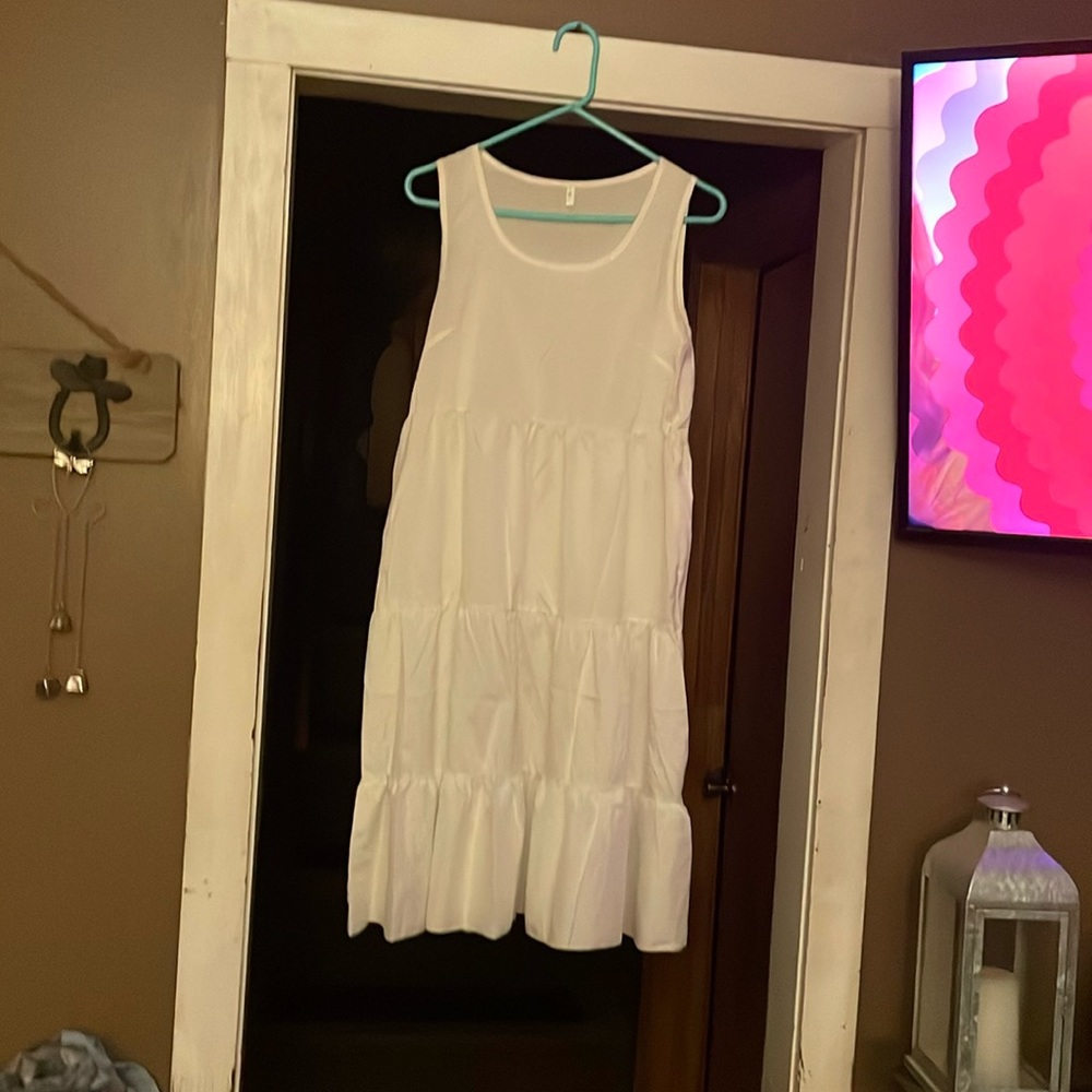 White tiered dress. Brand new no tag